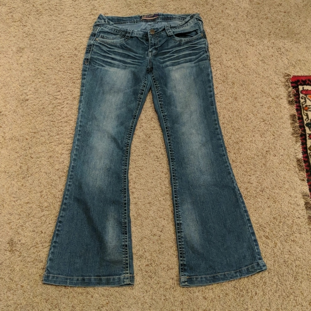 Wallflower flare jeans